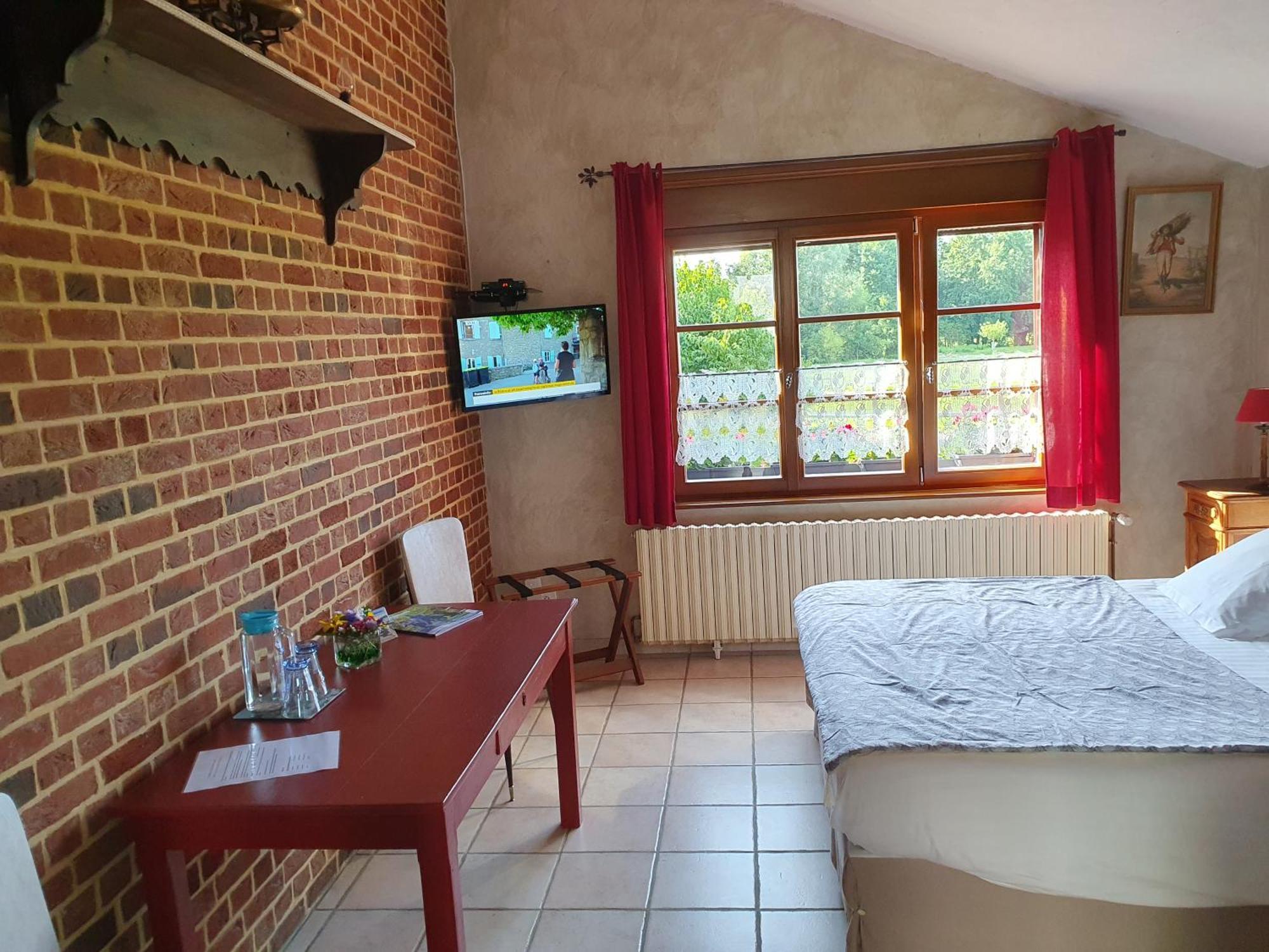 Les Mout'Anes Bed and Breakfast Saint-Hilaire-sur-Helpe Eksteriør billede