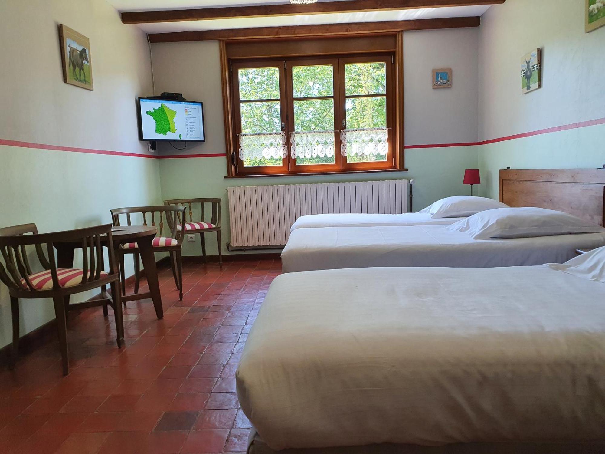 Les Mout'Anes Bed and Breakfast Saint-Hilaire-sur-Helpe Eksteriør billede
